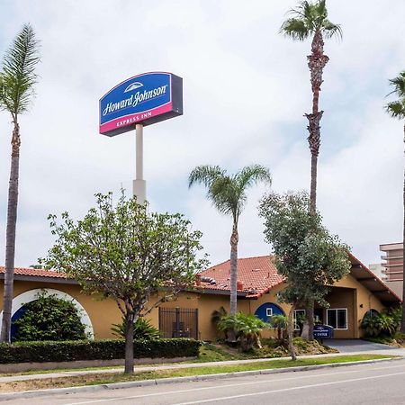 Howard Johnson By Wyndham National City/San Diego South Экстерьер фото