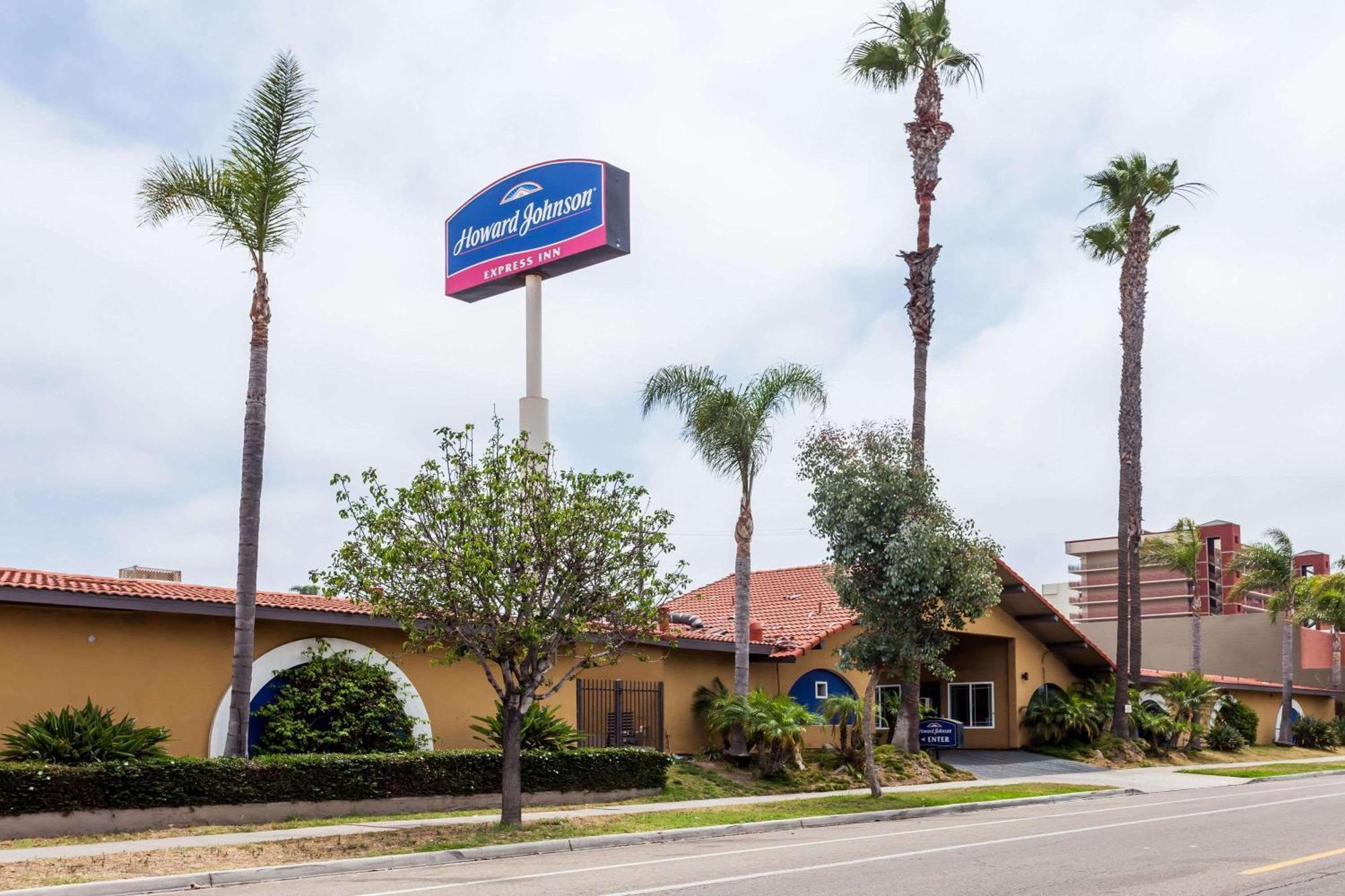 Howard Johnson By Wyndham National City/San Diego South Экстерьер фото